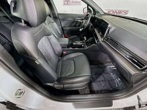 Certified 2025 Kia Sportage X-Line w/ Premium Package AWD/4WD image 33