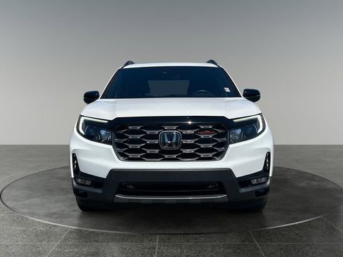 Used 2023 Honda Passport TrailSport image 2