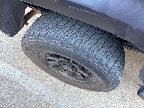 Used 2022 Toyota Tacoma SR image 13