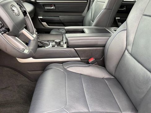 Used 2025 Toyota Tundra Platinum AWD/4WD image 8