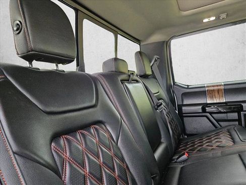 Used 2019 Ford F150 Lariat w/ Equipment Group 502A Luxury AWD/4WD image 17