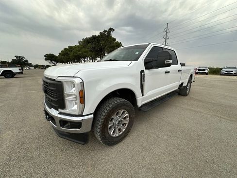 Used 2024 Ford F250 XL w/ FX4 Off-Road Package AWD/4WD image 1