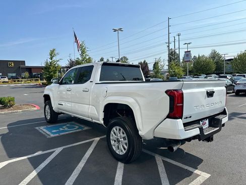 New 2025 Toyota Tacoma SR5 image 5
