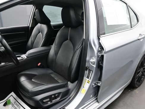 Used 2024 Toyota Camry XSE image 12