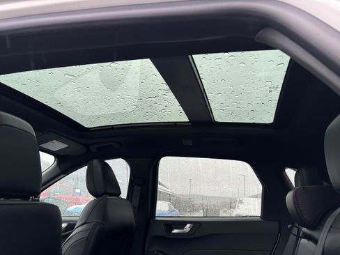 New 2026 Ford Escape ST-Line w/ Tech Pack #1 image 10