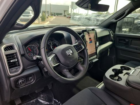New 2026 RAM 2500 Tradesman AWD/4WD image 14