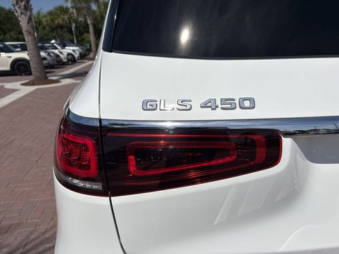 Used 2022 Mercedes-Benz GLS 450 4MATIC image 42