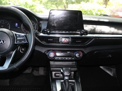 Used 2019 Kia Forte S w/ S Premium Package FWD image 14