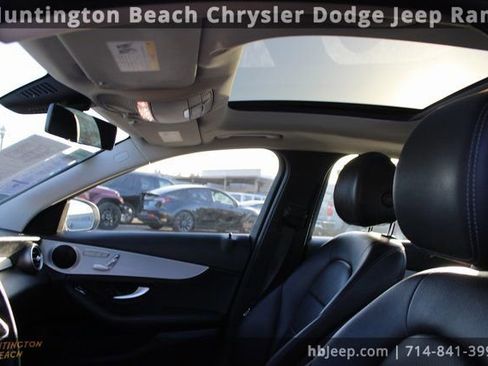 Used 2021 Mercedes-Benz C 300 Sedan image 30