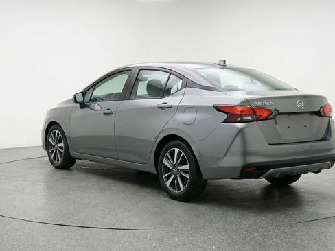 Used 2025 Nissan Versa SV FWD image 5