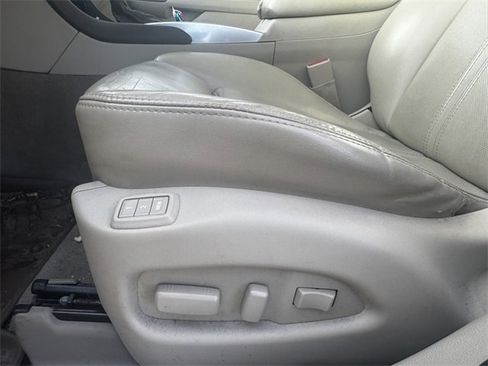 Used 2016 Cadillac SRX Luxury w/ Driver Awareness Package image 23