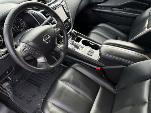 Certified 2024 Nissan Murano SV w/ SV Midnight Edition Package FWD image 16