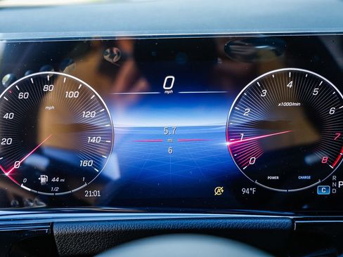 New 2026 Mercedes-Benz GLA 250 4MATIC image 23