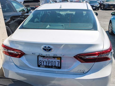 Used 2022 Toyota Camry XLE FWD image 13