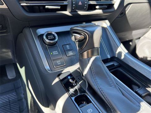 Certified 2024 Lexus GX 550 image 18