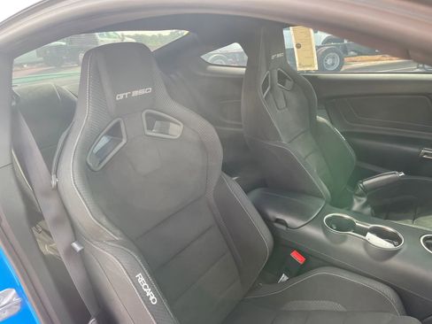 Used 2017 Ford Mustang Shelby GT350 w/ Electronics Package RWD image 23