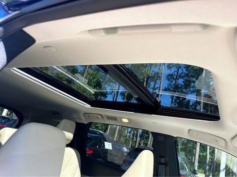 Certified 2025 INFINITI QX60 Pure w/ Cargo Package image 16