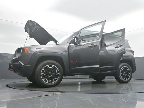 Used 2016 Jeep Renegade Trailhawk image 59