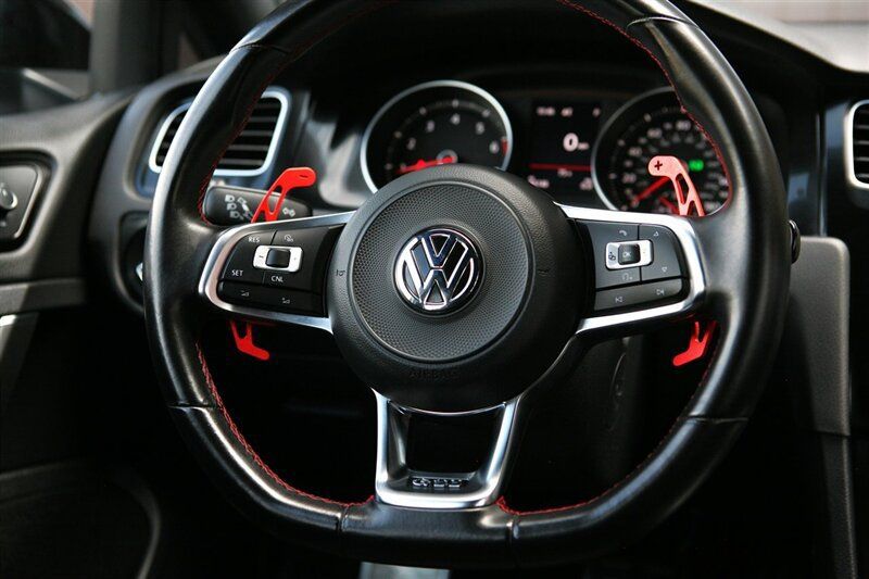 Used 2017 Volkswagen GTI Sport FWD image 20