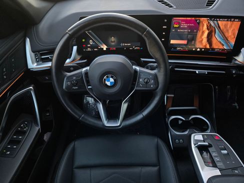 Used 2025 BMW X1 xDrive28i image 13