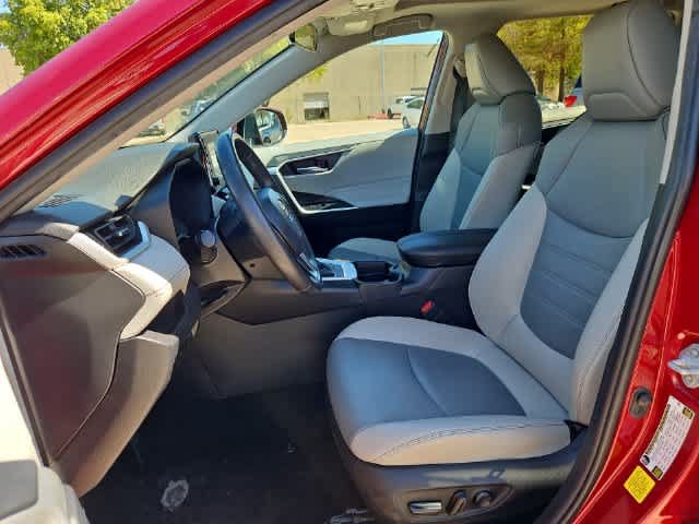 Used 2021 Toyota RAV4 XLE Premium FWD image 14