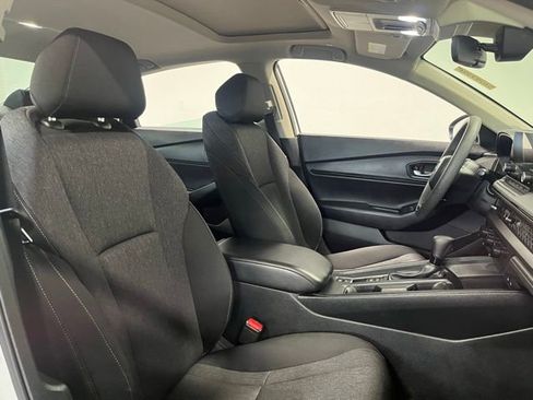Used 2025 Honda Accord SE image 10