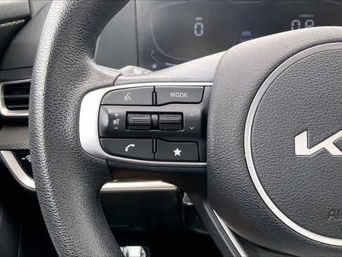 Used 2023 Kia Sportage LX AWD/4WD image 47