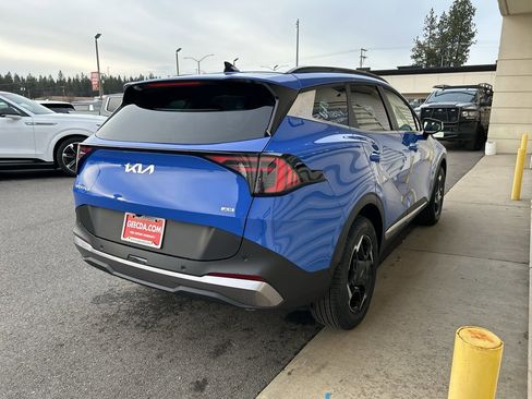 New 2026 Kia Sportage EX image 4