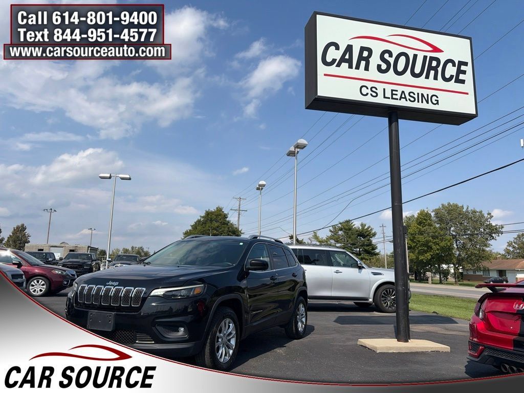 Used 2019 Jeep Cherokee Latitude w/ Popular Appearance Group AWD/4WD image 1