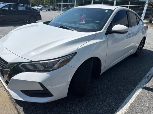 Used 2020 Nissan Sentra SV FWD image 1