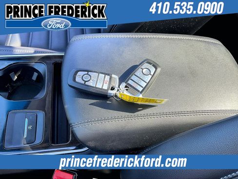 Used 2019 Ford Edge SEL w/ Equipment Group 201A image 10