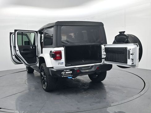 Used 2023 Jeep Wrangler Unlimited Sahara AWD/4WD image 65