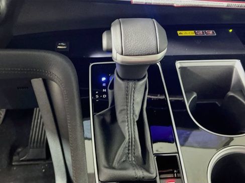 New 2026 Toyota Sienna Limited FWD image 21