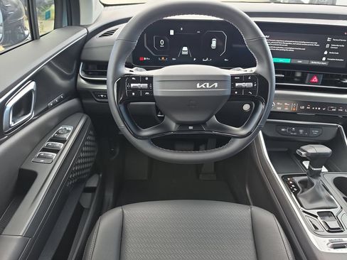 New 2027 Kia Carnival SX Prestige FWD image 13