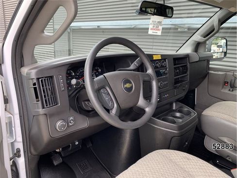 Used 2025 Chevrolet Express 3500 LS RWD image 24