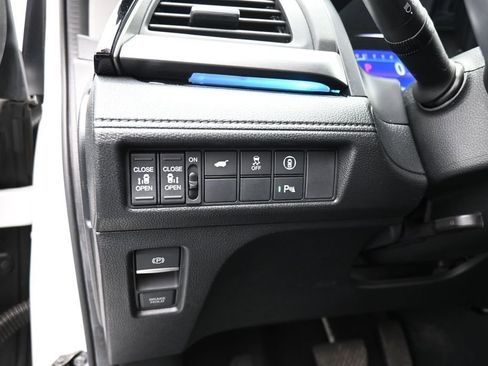 Certified 2024 Honda Odyssey Touring image 21