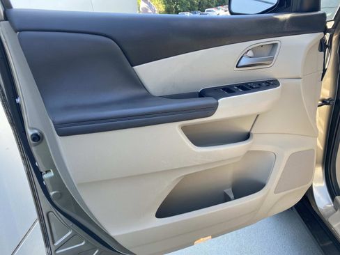 Used 2012 Honda Odyssey EX-L image 14