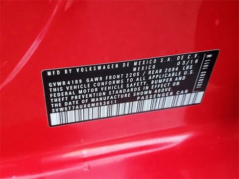 Used 2016 Volkswagen Golf S image 28