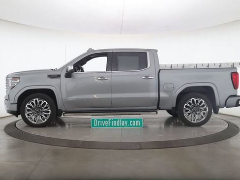 Used 2024 GMC Sierra 1500 Denali Ultimate AWD/4WD image 9