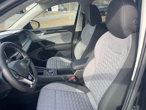 New 2026 Volkswagen Tiguan S AWD/4WD image 10