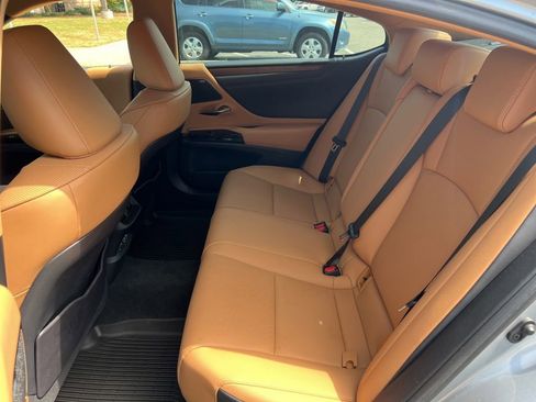 Used 2023 Lexus ES 350 w/ Premium Package FWD image 21
