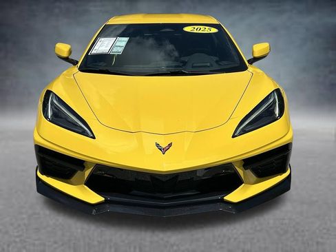 Used 2025 Chevrolet Corvette Stingray Preferred Cpe w/ Z51 Performance Package RWD image 2
