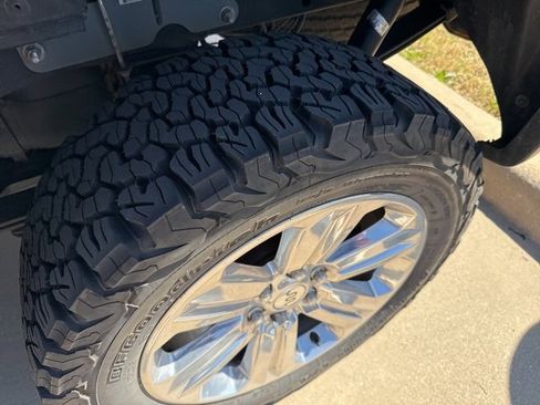 Used 2018 Ford F150 King Ranch w/ Equipment Group 601A Luxury image 5