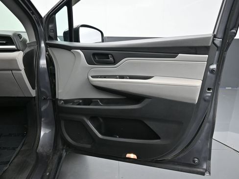Used 2020 Honda Odyssey EX image 38