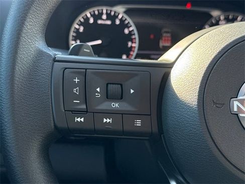 Certified 2025 Nissan Pathfinder S image 29