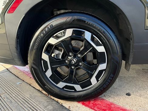 Used 2025 Hyundai Santa Fe SEL image 9