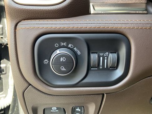 Used 2025 RAM 1500 Limited image 14