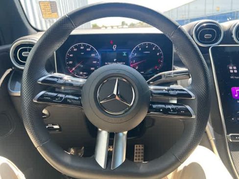 Used 2026 Mercedes-Benz GLC 300 image 24