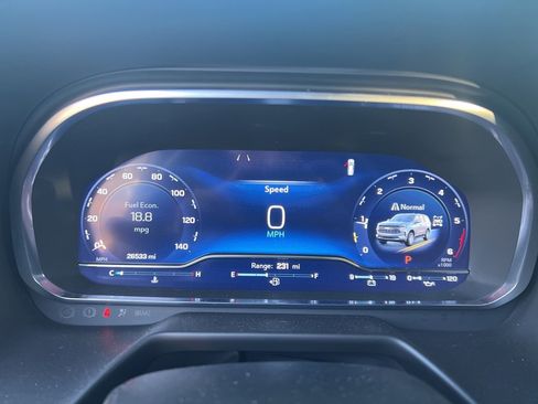 Used 2024 Chevrolet Suburban RST w/ Luxury Package image 21