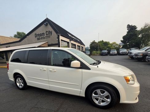 Used 2011 Dodge Grand Caravan Mainstreet w/ PWR Convenience Group FWD image 4